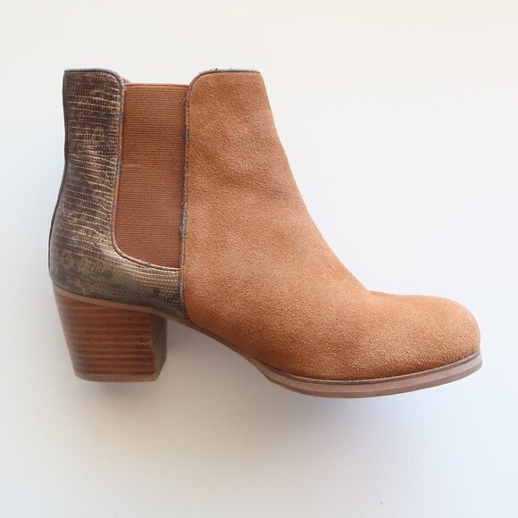 Amazon.com | Blondo womens, Samara Ankle Boot, Black Leather  Yosi Samara Tan & Bronze Suede /  Leather Block Heel Chelsea Boots / Booties